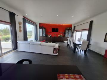 20250903_120141_resized