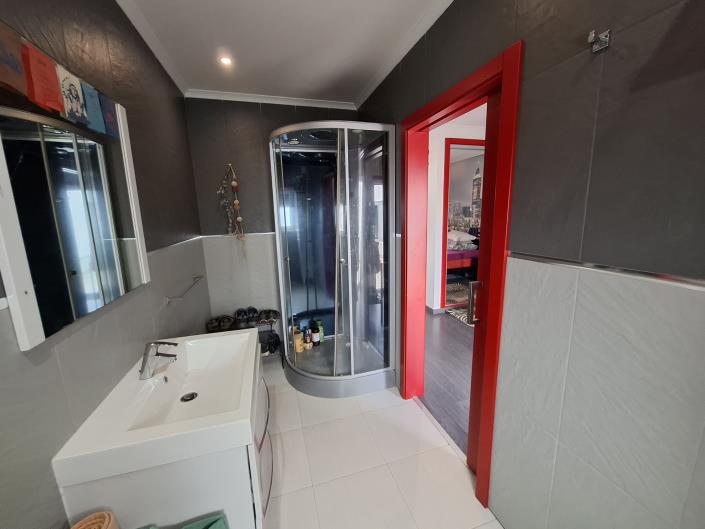 Image No.24-4 Bed House/Villa for sale