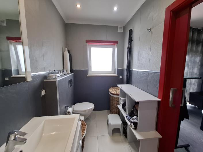 Image No.28-4 Bed House/Villa for sale