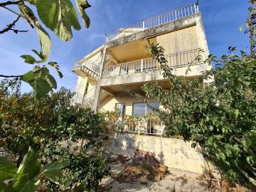 20251014_165801_resized