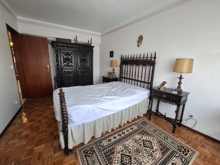 Image No.10-3 Bed Apartment for sale