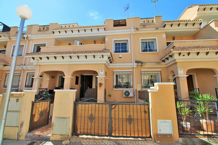 Image No.1-3 Bed Property for sale