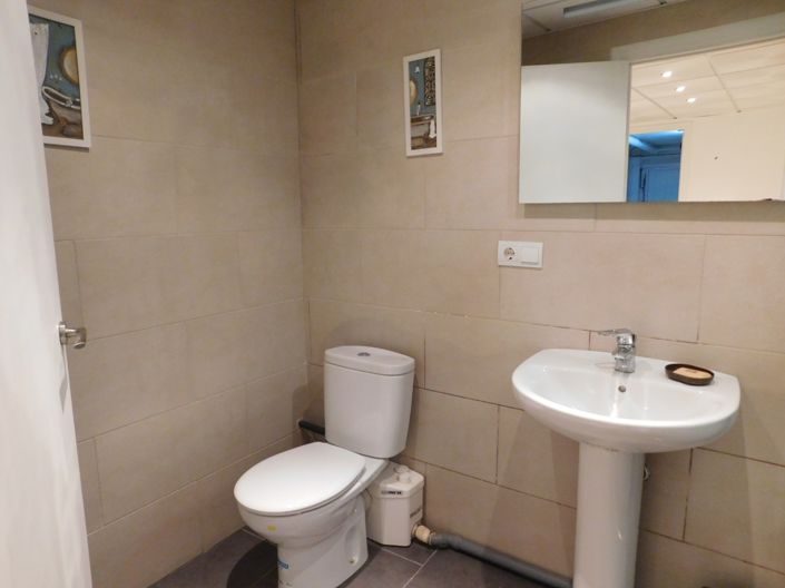 Image No.35-2 Bed Townhouse for sale