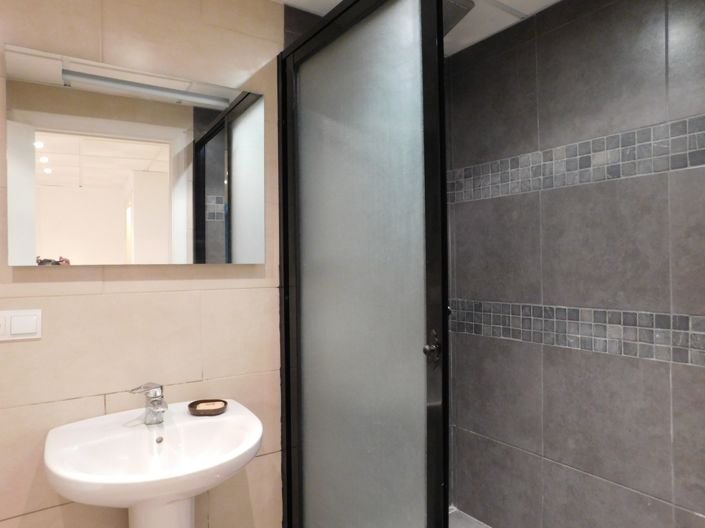 Image No.36-2 Bed Townhouse for sale