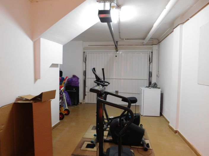 Image No.37-2 Bed Townhouse for sale