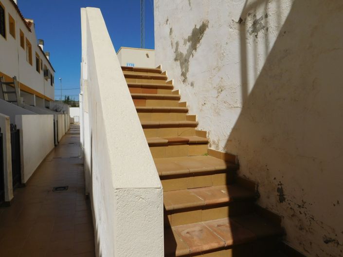 Image No.39-2 Bed Townhouse for sale