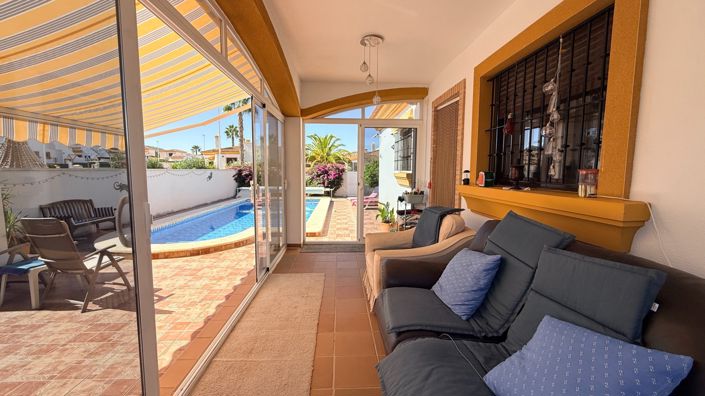 Image No.24-3 Bed Country House for sale