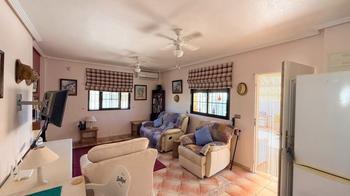 Image No.26-3 Bed Country House for sale