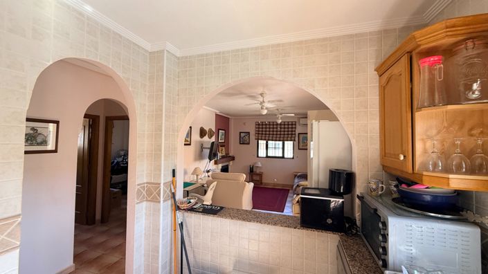 Image No.31-3 Bed Country House for sale