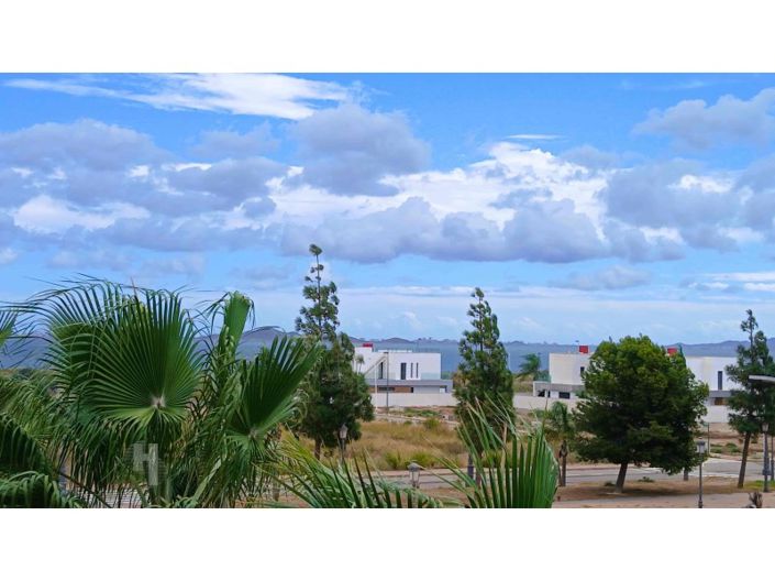 Image No.26-2 Bed Townhouse for sale