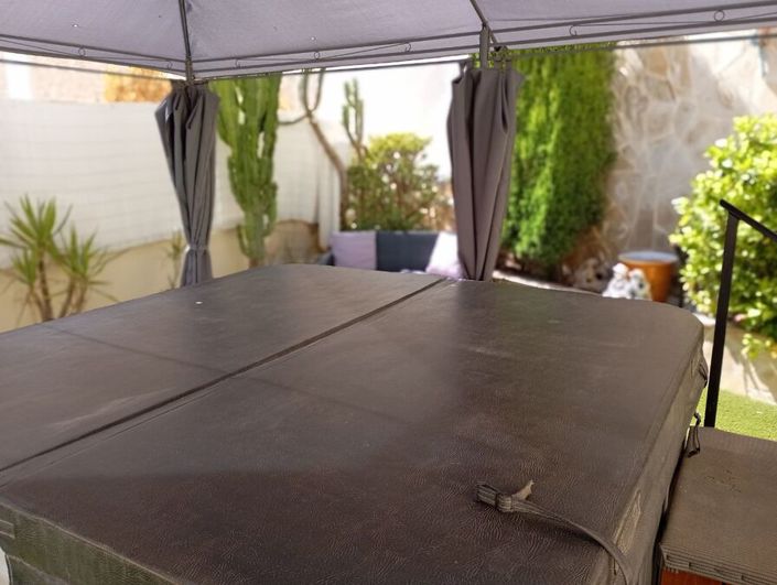 Image No.14-3 Bed Property for sale