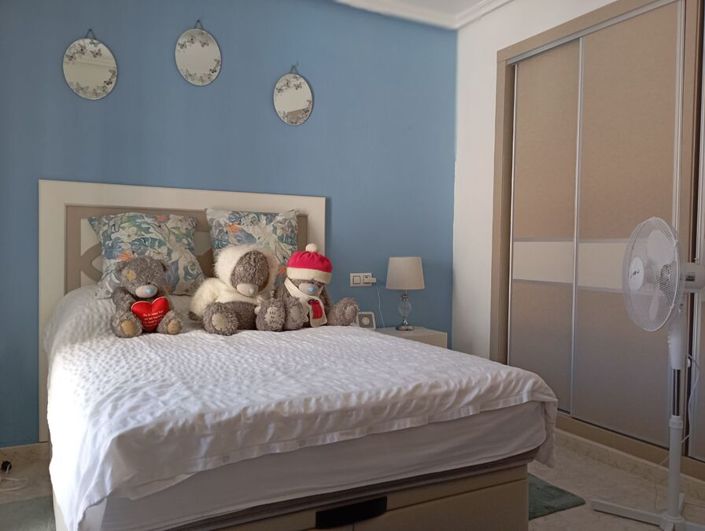 Image No.30-3 Bed Property for sale