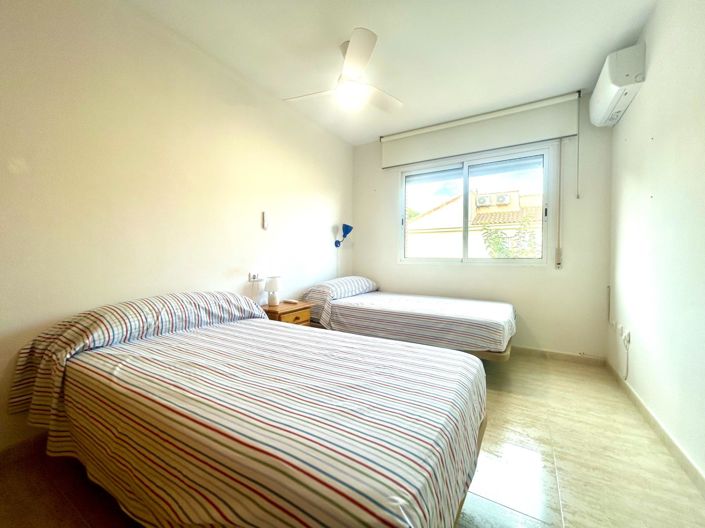 Image No.16-3 Bed Townhouse for sale