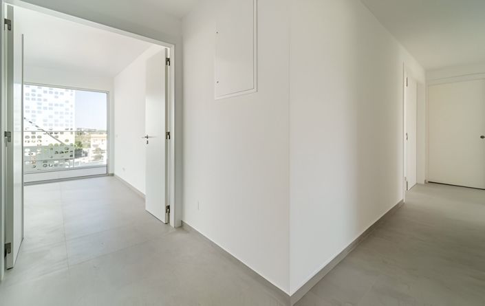 Image No.42-4 Bed Apartment for sale