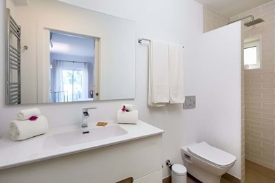 1706-460520-78d1f4f8b6655591b02d22fabb36a692d