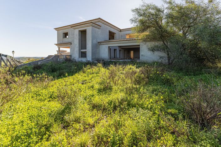 Image No.1-3 Bed Villa for sale