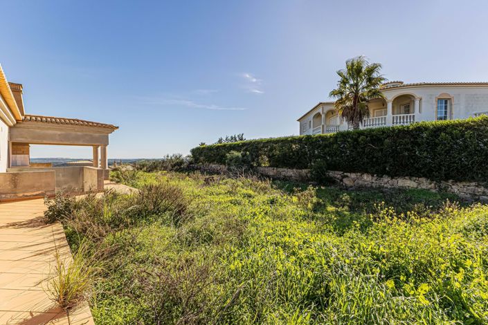 Image No.10-3 Bed Villa for sale