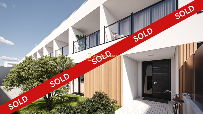 Image No.1-3 Bed Villa for sale