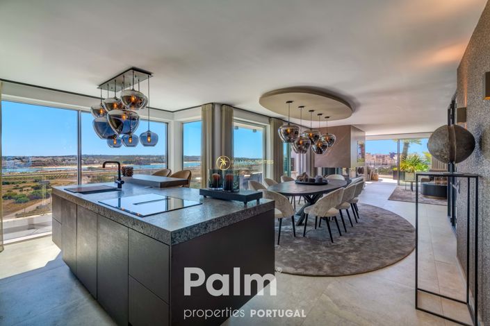 Image No.1-6 Bed Apartment for sale