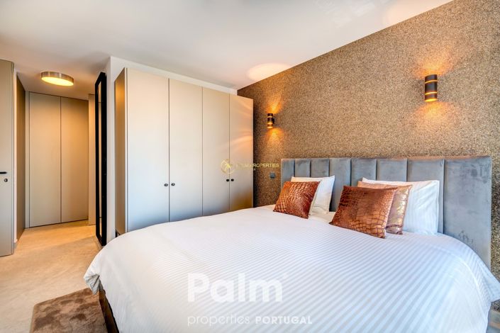 Image No.22-4 Bed Apartment for sale