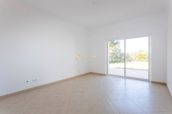 Image No.26-4 Bed Villa for sale