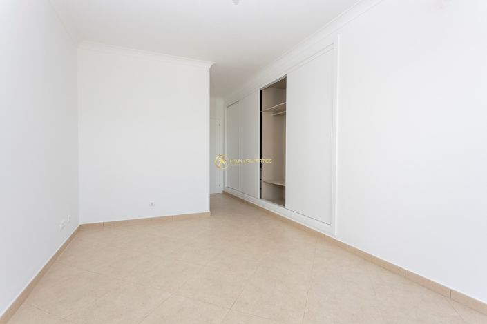 Image No.32-4 Bed Villa for sale