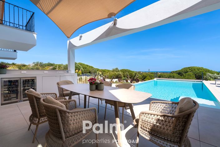 Image No.10-4 Bed Villa for sale