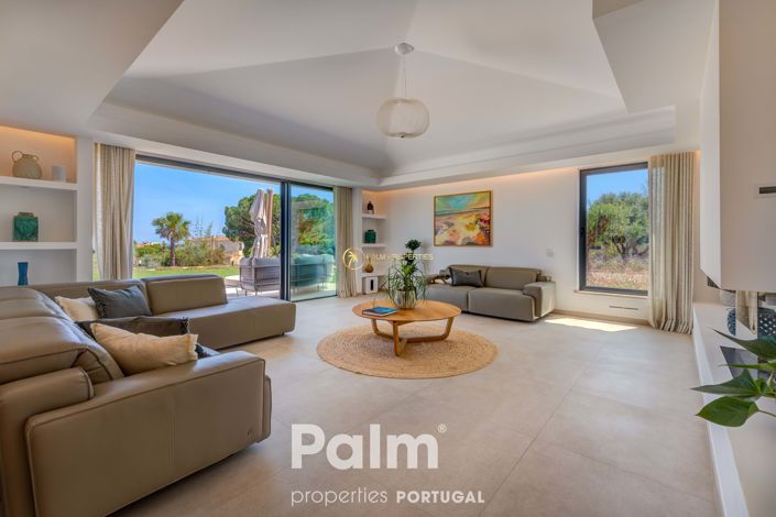 Image No.8-4 Bed Villa for sale