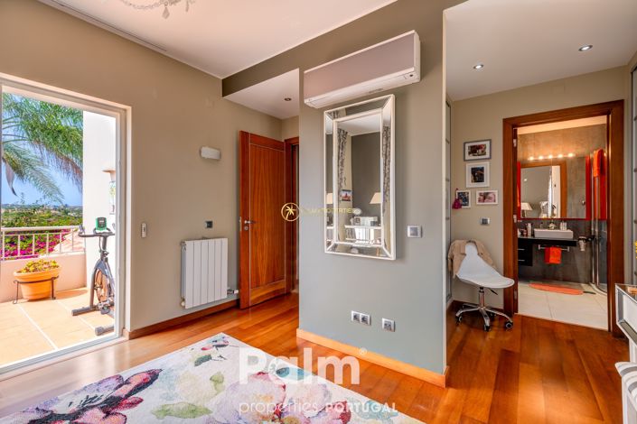 Image No.36-2 Bed Townhouse for sale