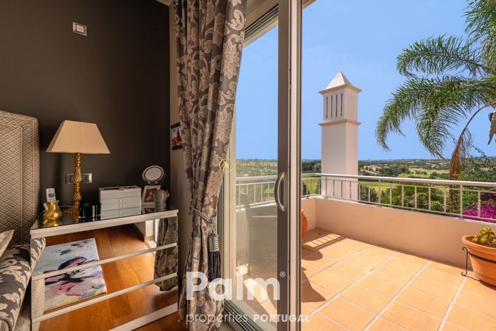 Image No.37-2 Bed Townhouse for sale