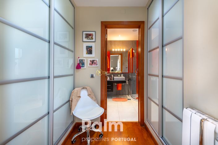 Image No.39-2 Bed Townhouse for sale