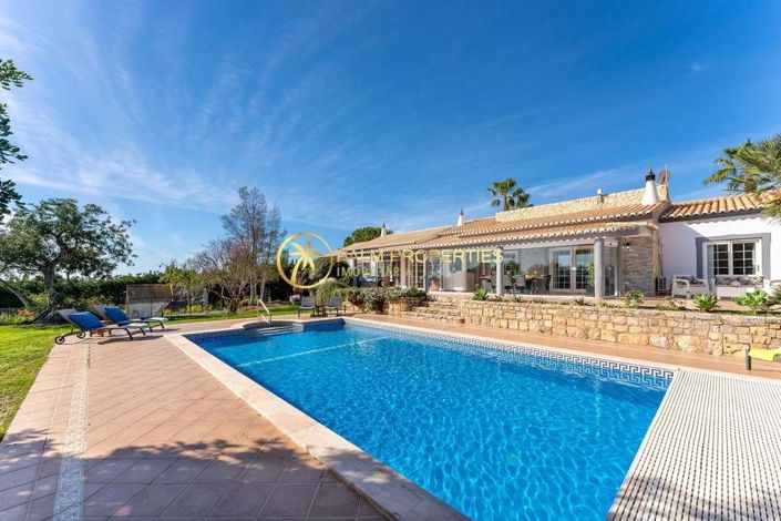 Image No.12-6 Bed Villa for sale