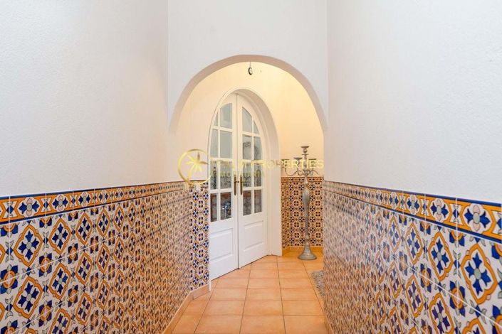 Image No.32-6 Bed Villa for sale