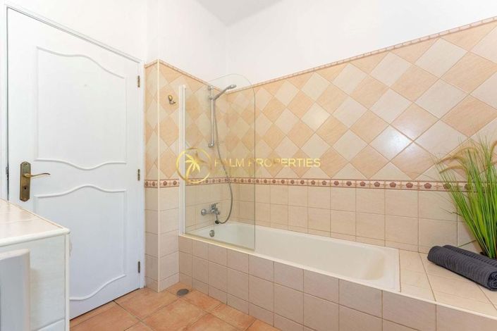 Image No.39-6 Bed Villa for sale