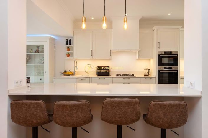 Image No.7-6 Bed Villa for sale