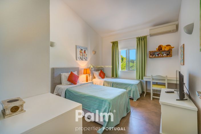 Image No.28-3 Bed Villa for sale