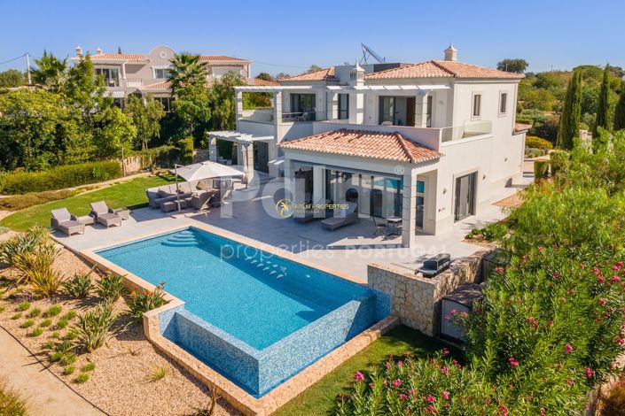 Image No.1-4 Bed Villa for sale