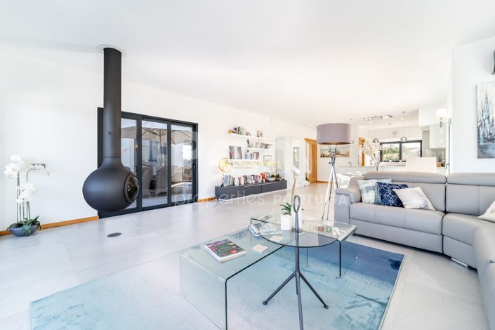 Image No.6-4 Bed Villa for sale