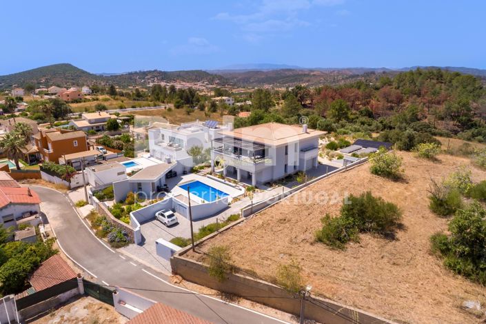 Image No.1-3 Bed Villa for sale