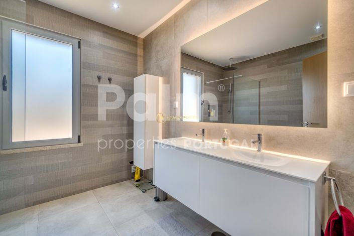 Image No.25-3 Bed Villa for sale