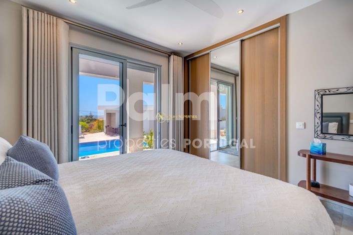 Image No.29-3 Bed Villa for sale