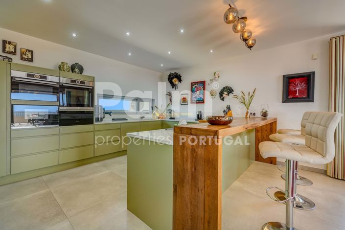 Image No.49-3 Bed Villa for sale