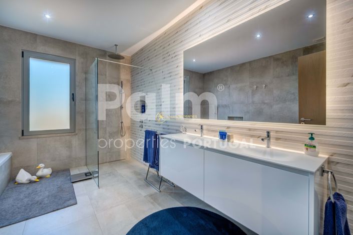 Image No.8-3 Bed Villa for sale