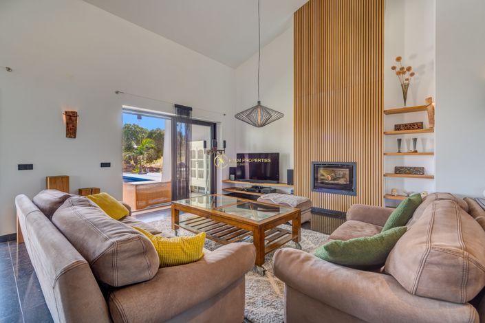 Image No.14-3 Bed Villa for sale