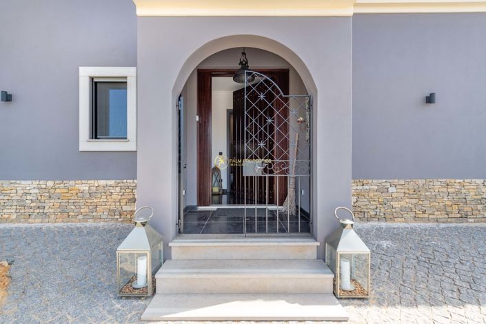 Image No.27-3 Bed Villa for sale