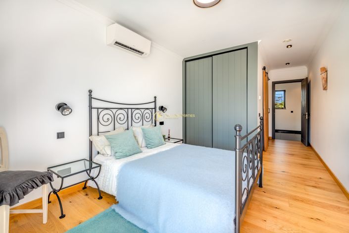 Image No.36-3 Bed Villa for sale