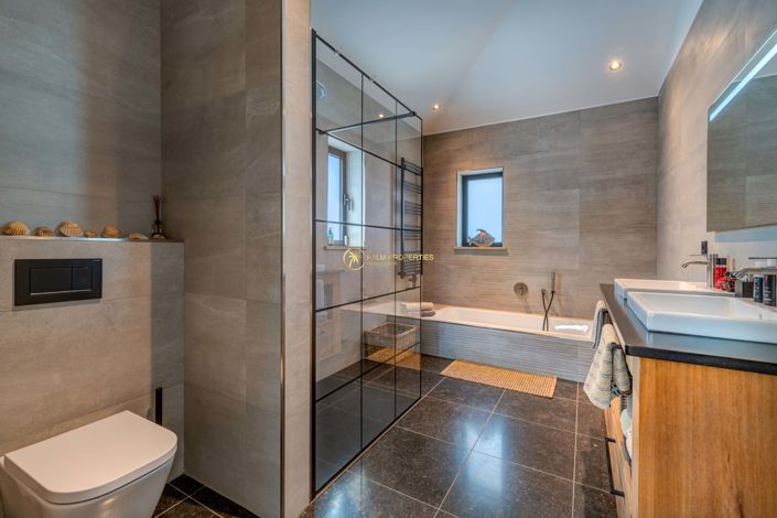 Image No.51-3 Bed Villa for sale