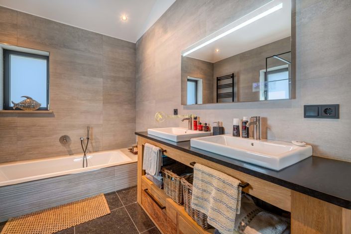 Image No.53-3 Bed Villa for sale