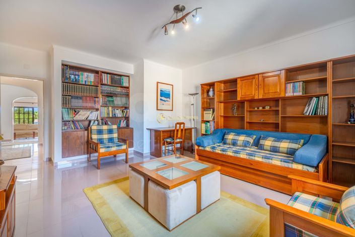 Image No.27-5 Bed Villa for sale