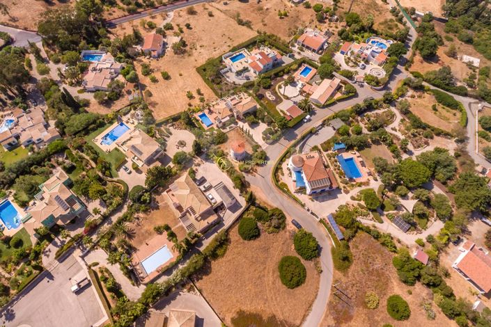 Image No.12-3 Bed Land for sale